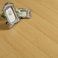 2019 new design Natural Oak color waterproof multi layer engineered wood floorings wear layer papers with plywood